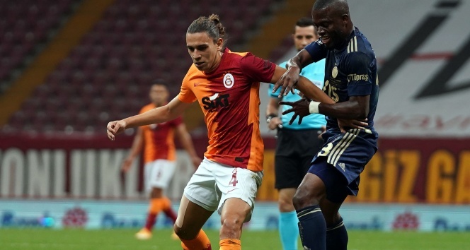 Galatasaray&#039;da 5 futbolcu ilk kez derbide oynadı