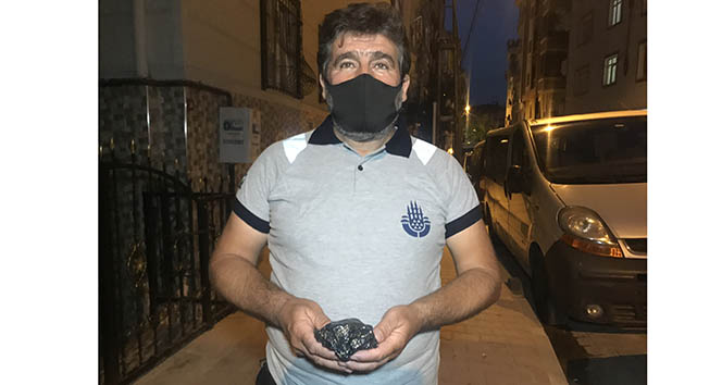 Bakırköy’de sokakta bulduğu paranın sahibini arıyor