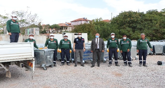 Yahşihan’da çöp konteynerleri yenilendi