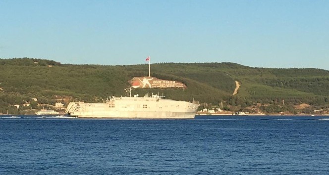 ABD yüksek hızlı transfer gemisi Çanakkale Boğazı’ndan geçti