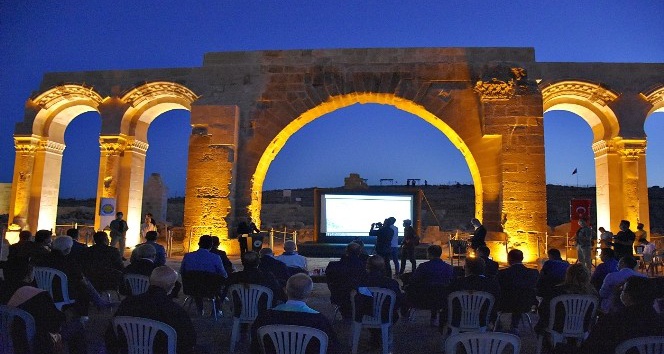 Harran Üniversitesinin akademik yıl açılışı Harran’daki ören yerinde yapıldı