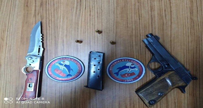 Polis, yol uygulamasında 3 adet ruhsatsız tabanca ele geçirdi