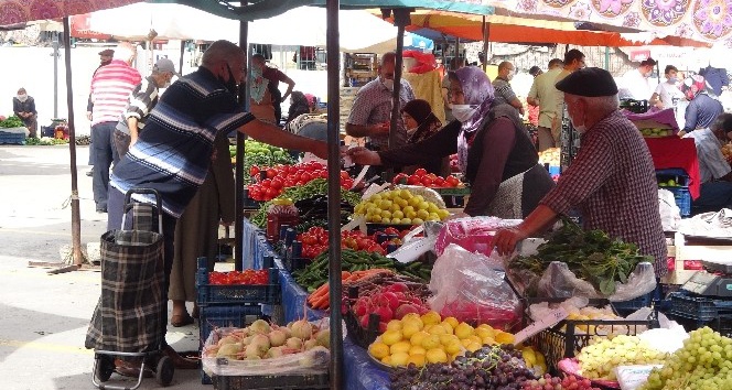 Havaların soğuması semt pazarlarını etkilemedi