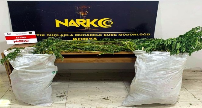 Konya’da esrar, kaçak telefon ve nargile tütünü yakalandı