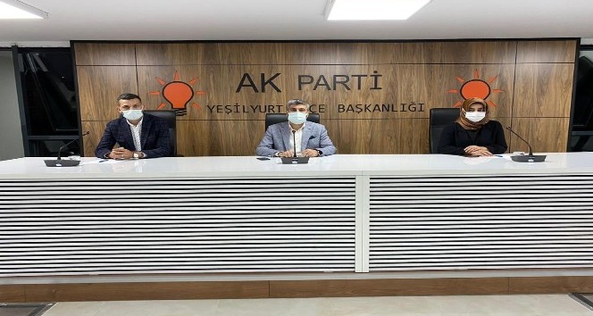 AK Parti Yeşilyurt’ta görev bölümü yaptı