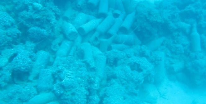 Dünyaca ünlü sahilin dibinde üzücü görüntüler