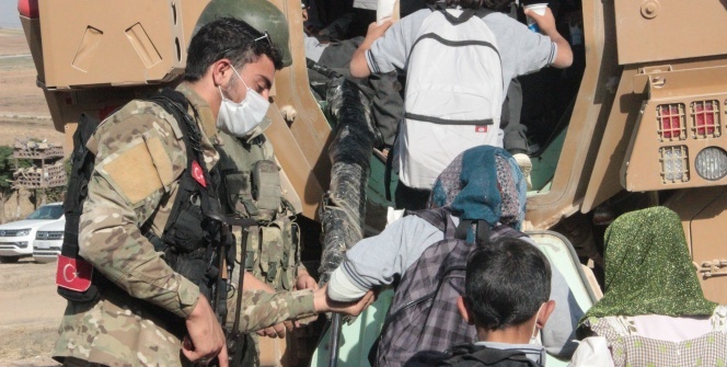 Barış Pınarı Harekatı bölgesindeki 40 bin 530 öğrenci ders başı yaptı