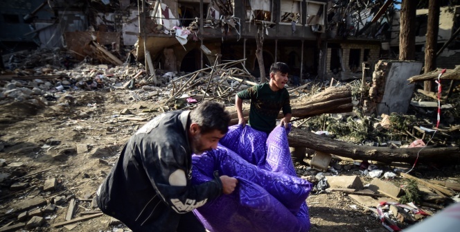 Gence halkı Ermenistan saldırısında hayatını kaybedenleri andı