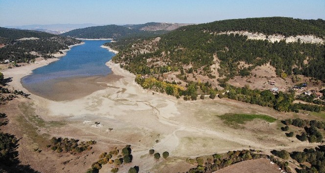 Kurak geçen mevsim Kastamonu baraj ve göllerde su bırakmadı