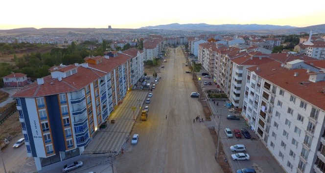Kırşehir Belediyesi, alt ve üst yapı çalışmaları sürdürülüyor
