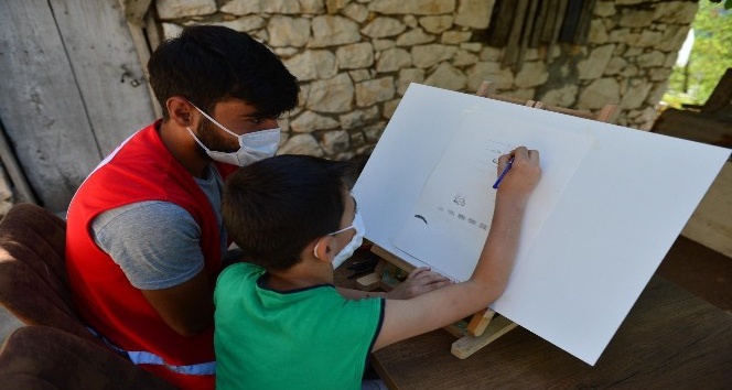 Kızılay gönüllüleri, 8 yaşındaki Ali Baran’ın hayalini gerçekleştirdi