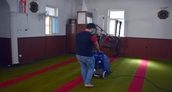Mardin’de ibadethaneler temizleniyor