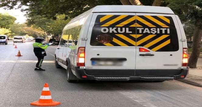 Konya’da 22 araç ve sürücüye 8 bin 636 lira ceza