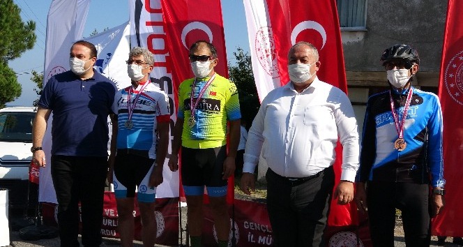 Türkiye Masterlar Bisiklet Yol Şampiyonası’nda ilk gün tamamlandı
