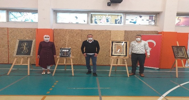 Gençlik Merkezi’nden "hat" ve "tezhip" sergisi