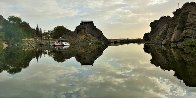 Çeşnigir Kanyonu'nun doğa güzellikleri objektiflere yansıdı