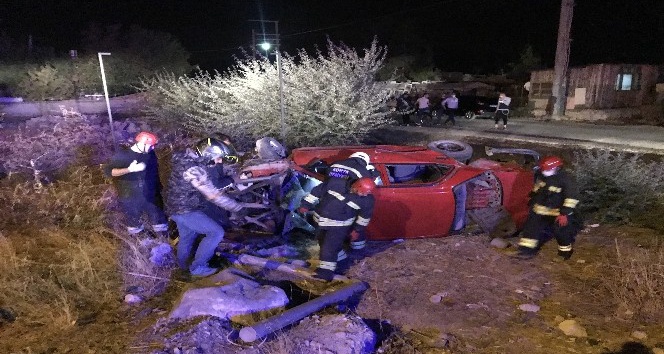 Konya’da 2 otomobil çarpıştı: 9 yaralı