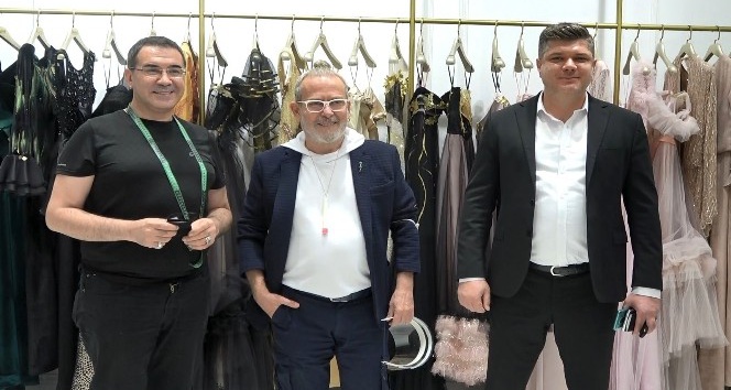Ünlü modacılar kışın trend olacak renkleri Samsun’da açıkladı
