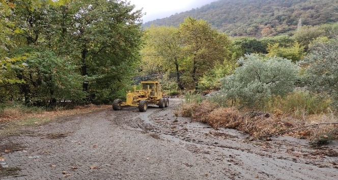 Aydın Büyükşehir Belediyesi Kuyucak’taki sele anında müdahale etti