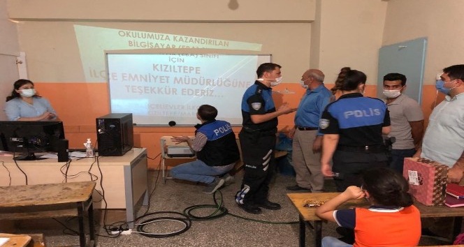 Kızıltepe polisi öğrenciler için EBA destek sınıfı kurdu