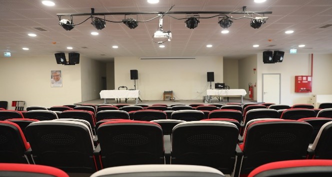 Fen Lisesi’ne 200 kişilik konferans salonu