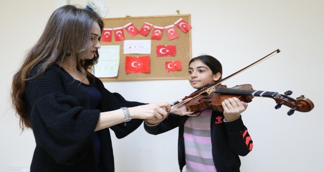 Van Büyükşehir Belediyesi müzik akademisi kayıtları başladı