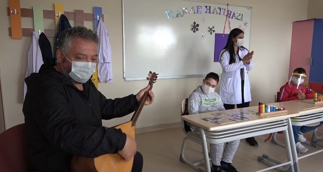 Dezavantajlı öğrencilere sazlı-sözlü eğitim