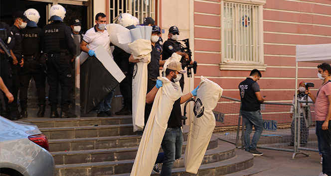 HDP İl Başkanlığı ile Yenişehir İlçe Başkanlığı binalarına polis baskını