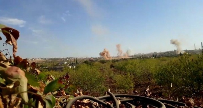 Esad güçlerinden İdlib&#039;e topçu saldırısı: 10 yaralı