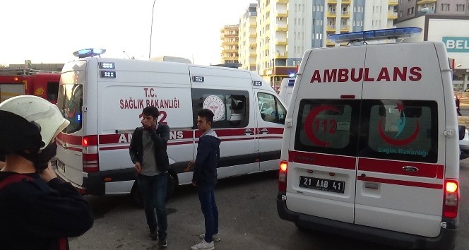 Diyarbakır’daki yangında ağır yaralanan kadın hayatını kaybetti