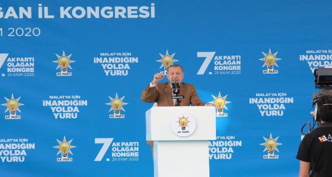 Cumhurbaşkanı Erdoğan’dan Makron ve Wilders’e sert tepki