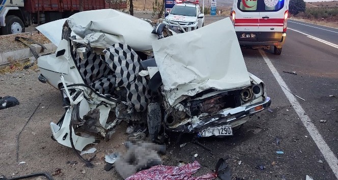 Şanlıurfa’da trafik kazası : 2 ölü, 1 yaralı
