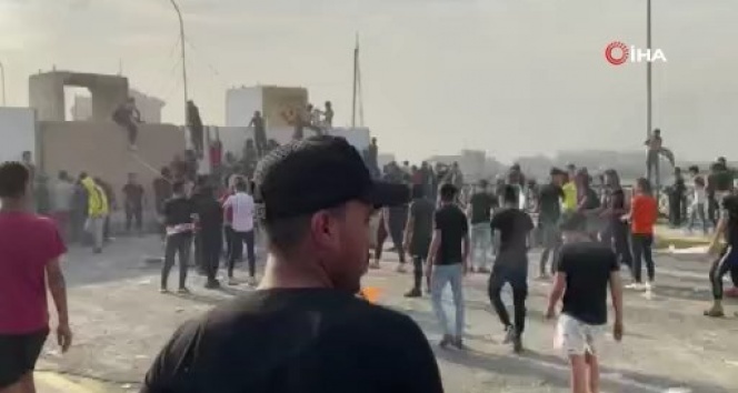 Irak’taki protestolarda 51 kişi yaralandı
