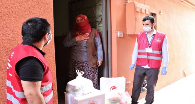 Sultanbeyli’de ihtiyaç sahiplerine pandemi sürecinde 59 milyon liralık yardım