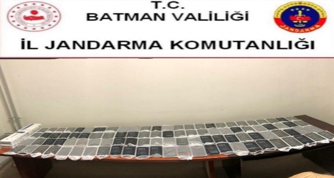 Batman’da 100 adet kaçak cep telefonu ele geçirildi