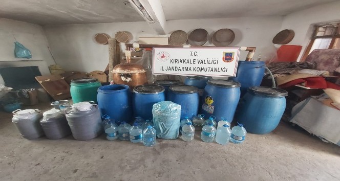 Kırıkkale’de "sahte içki" operasyonu: Bin 150 litre ele geçirildi