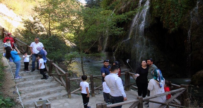 Mavigöl’ün de içerisinde yer aldığı Kuzalan Tabiat Parkı’nda sonbahar