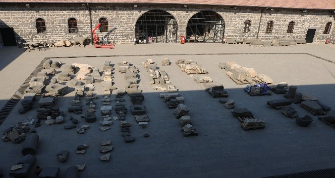 Türkiye’nin tarihi eserleri Diyarbakır’da restore ediliyor