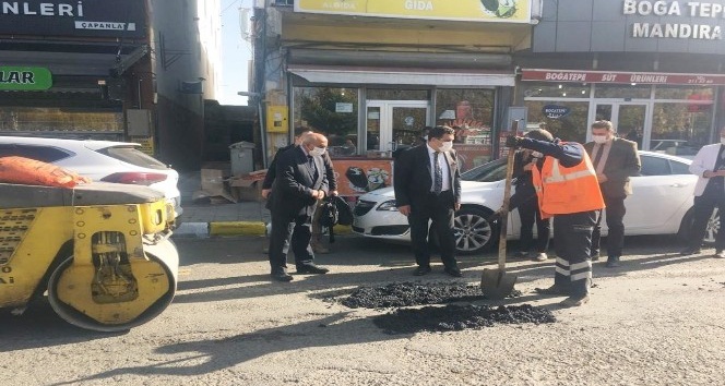 Ardahan Belediyesi yol ve kaldırım onarım çalışmalarına devam ediyor