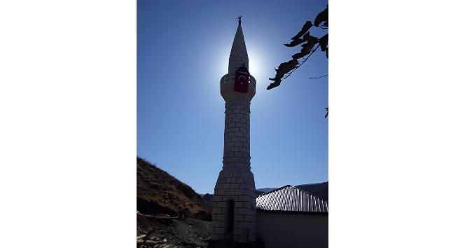 Terör örgütü PKK’nın yaktığı cami yeniden inşa edildi