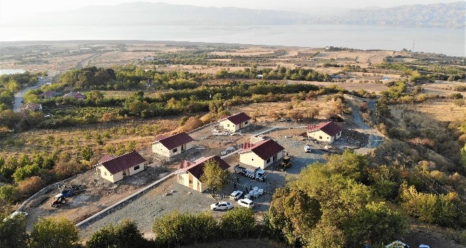 Depreme Karşı Yapılan Çelik Evler Yükseliyor Elazığ
