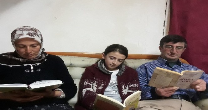 Köy okulu öğrencilerinden “Ailem ile kitap okuyorum” projesi
