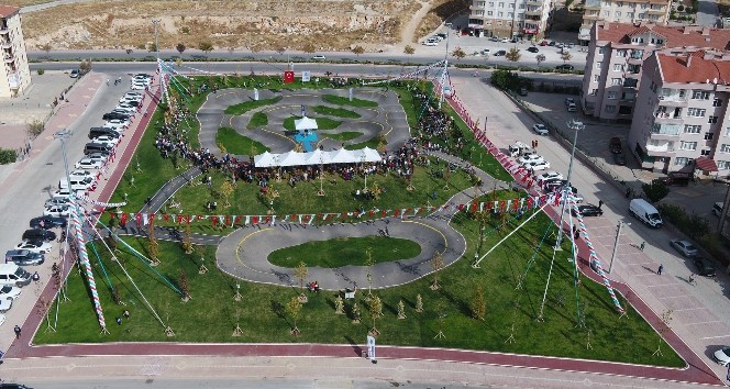 Selçuklu’da bisiklet ve kaykay parkı açıldı