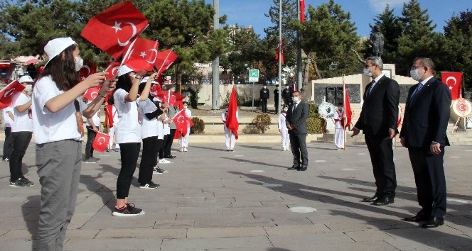 Yozgat’ta Cumhuriyet bayramı kutlandı