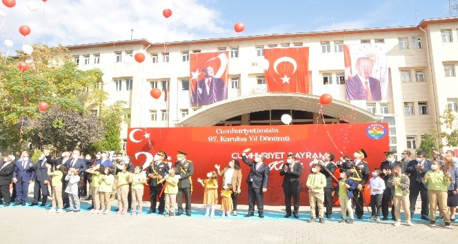 Şırnak’ta 29 Ekim Cumhuriyet Bayramı kutlamaları