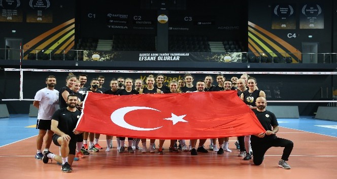 Guidetti: &quot;Türk bayrağını dünyanın her yerinde dalgalandırıyoruz&quot;