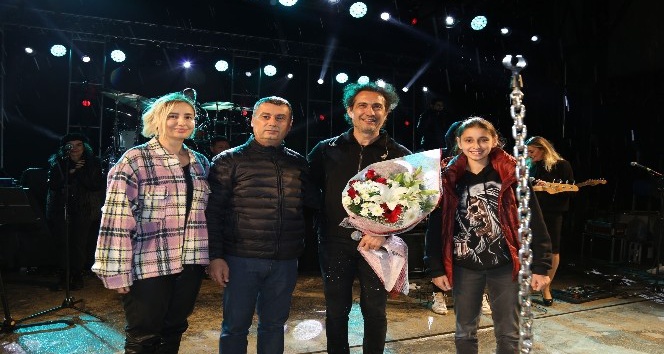 Gölbaş’ında Kıraç ve Azerin Konseri