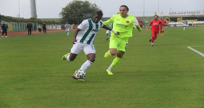 TFF 1. Lig: Giresunspor: 0 - Ümraniyespor: 1 (İlk yarı sonucu)