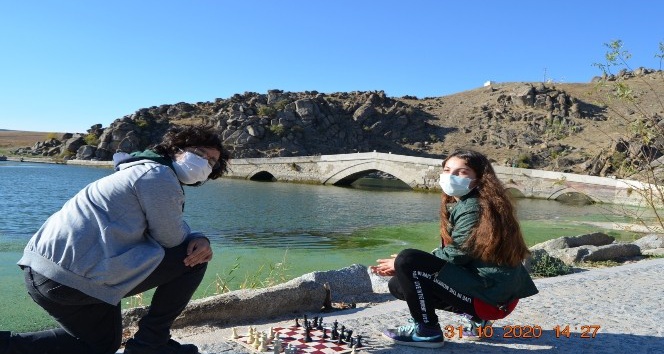 Tarihi mekanlarda satranç turnuvası