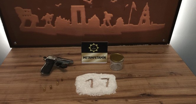 Çanakkale’de uyuşturucu operasyonu: 3 tutuklama
